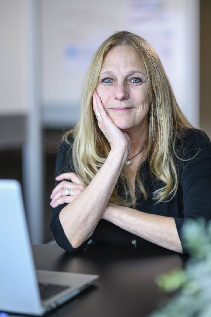 Jeanette Madej, Global AIS and Exhaust Manager Jeanette Madej, Global AIS and Exhaust Manager